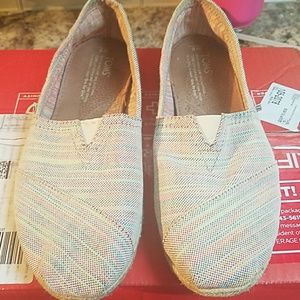 Toms multi color